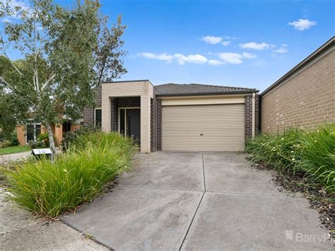 Versace Ct, Pakenham, VIC 